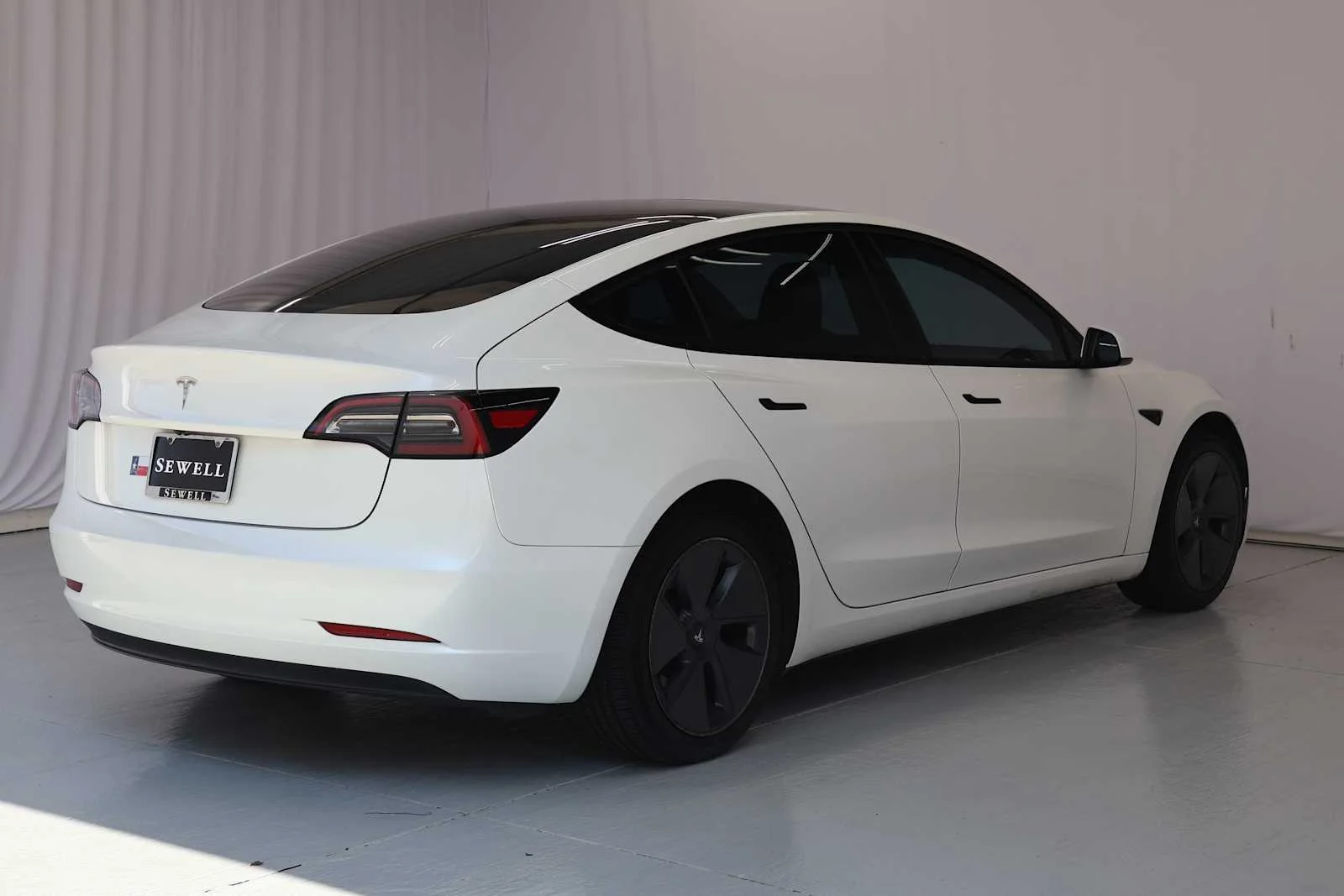 Used 2023 Pearl White Multi-Coat Tesla  image 10