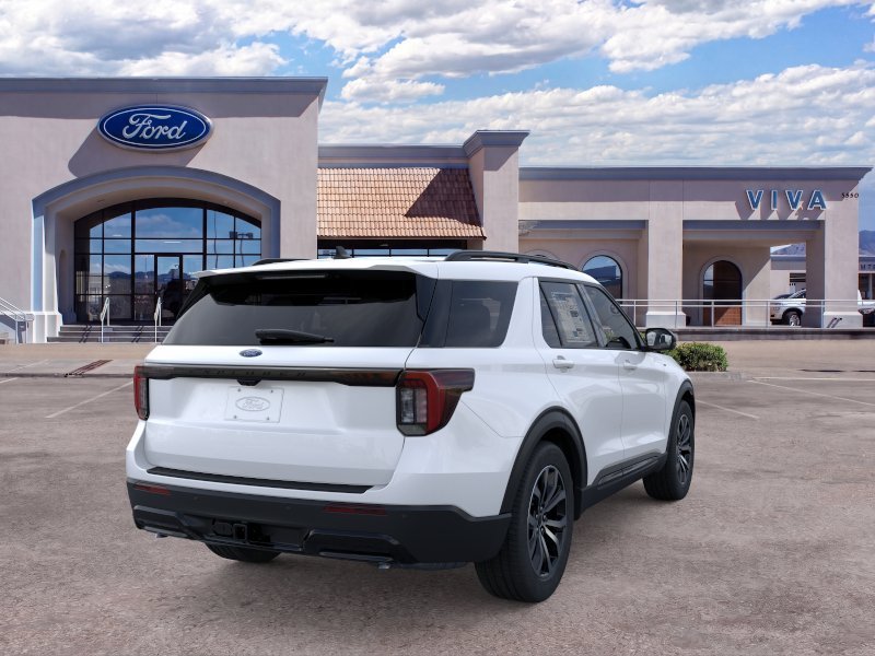 New 2026 Star White Metallic Tri-Coat Ford ST-Line image 8