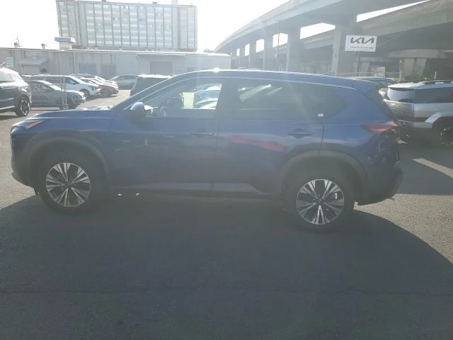 Used 2023 Blue Nissan SV image 2