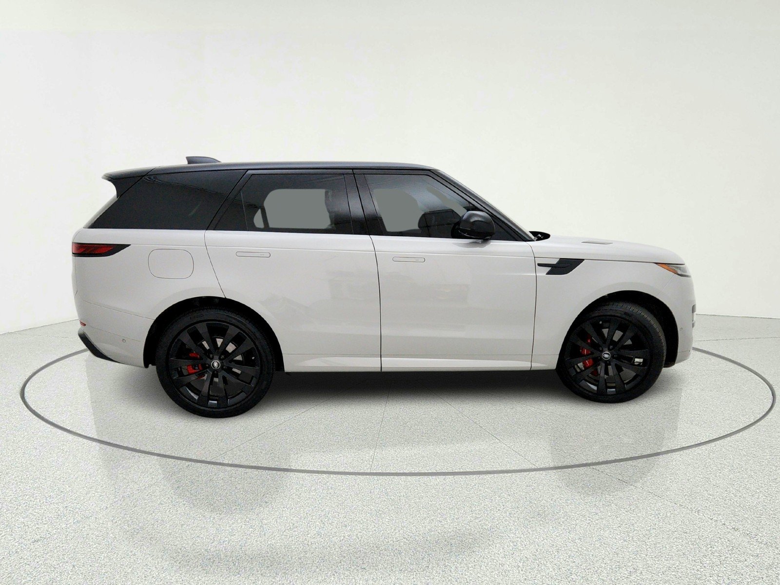 Used 2025 BORASCO GREY Land Rover Dynamic SE image 7