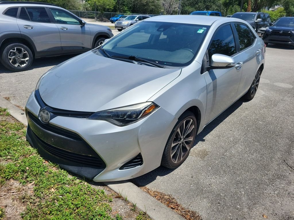 Used 2017 Silver Toyota SE image 2