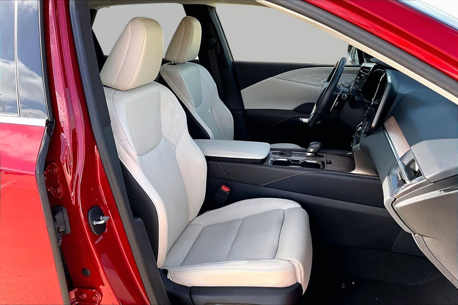 Used 2024 Matador Red Mica Lexus Luxury image 9