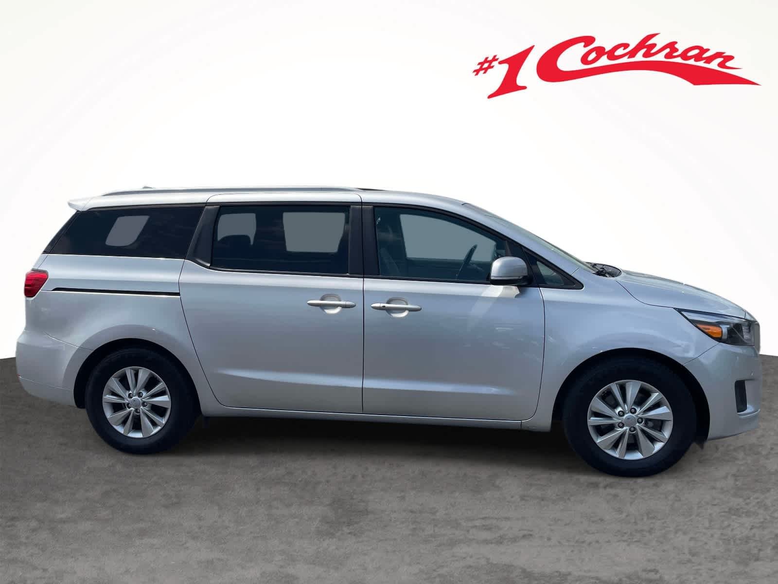 Used 2017 Bright Silver Kia LX image 8