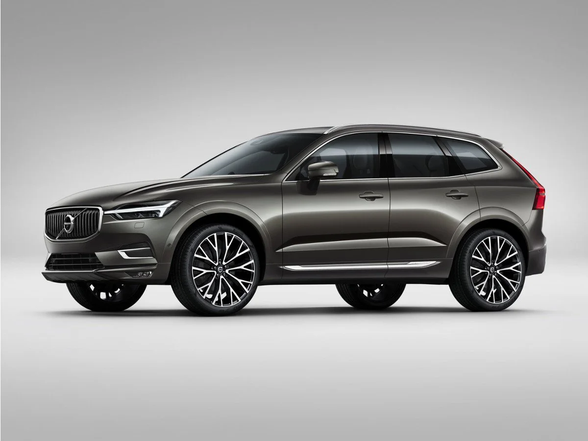 2021 Volvo XC60 T6 Momentum AWD's photo