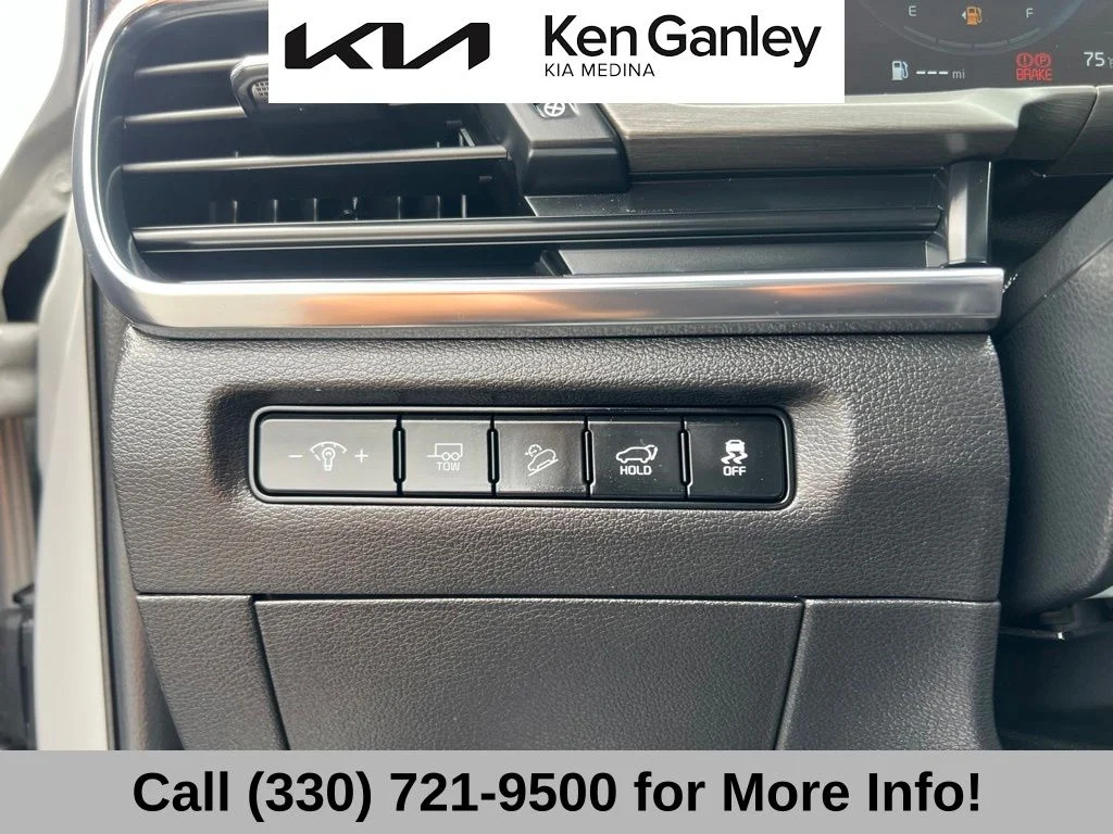Certified Used 2024 Gray Kia SX X-Line image 30