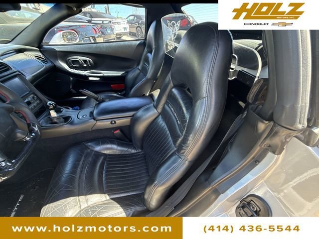 Used 2000 Sebring Silver Metallic Chevrolet 2dr Convertible image 32