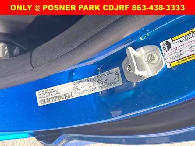 New 2027 Hydro Blue Pearl-Coat Exterior Paint Chrysler  image 34
