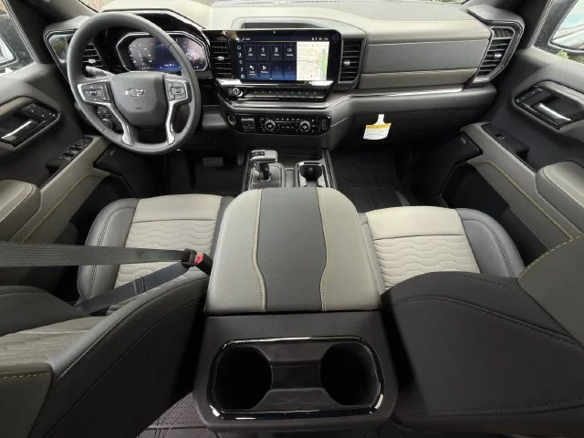 2026 Chevrolet Silverado 1500 ZR2 - Photo 9