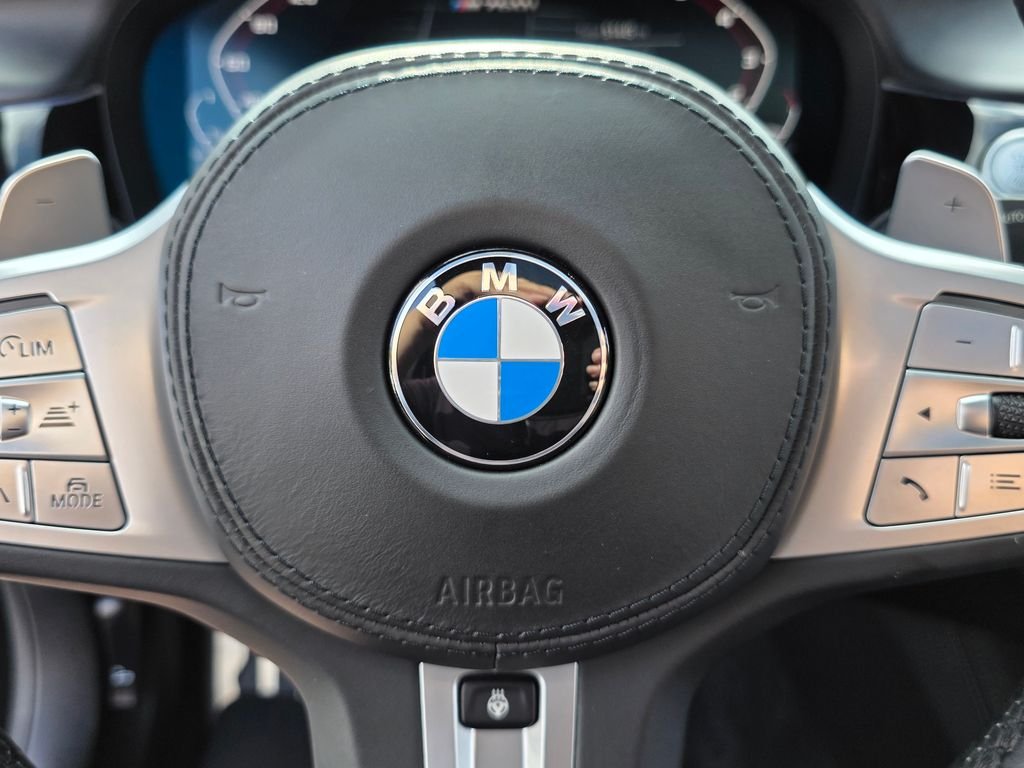 2021 BMW 7 Series M760i - Photo 29