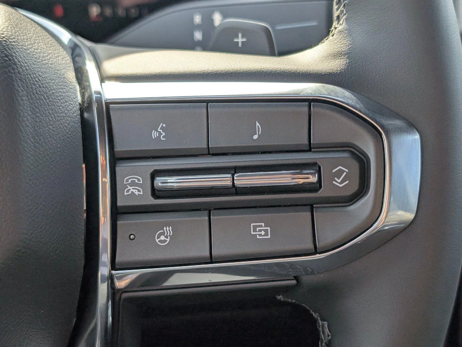New 2026 Sterling Metallic GMC Elevation image 23