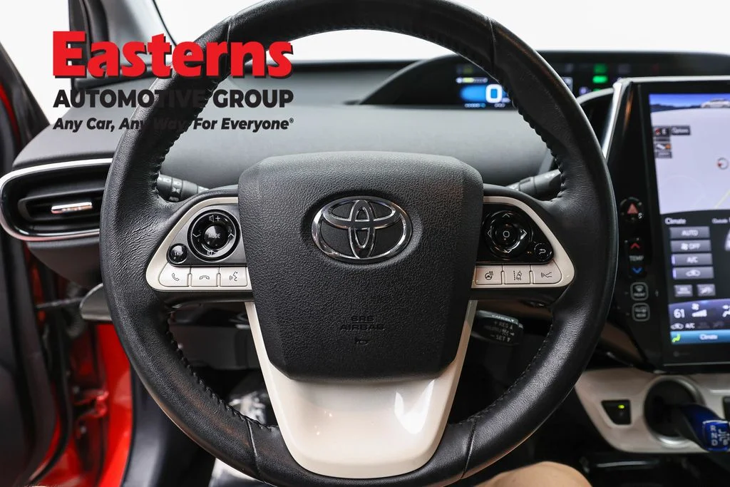 Used 2018 Red Toyota Advanced image 10