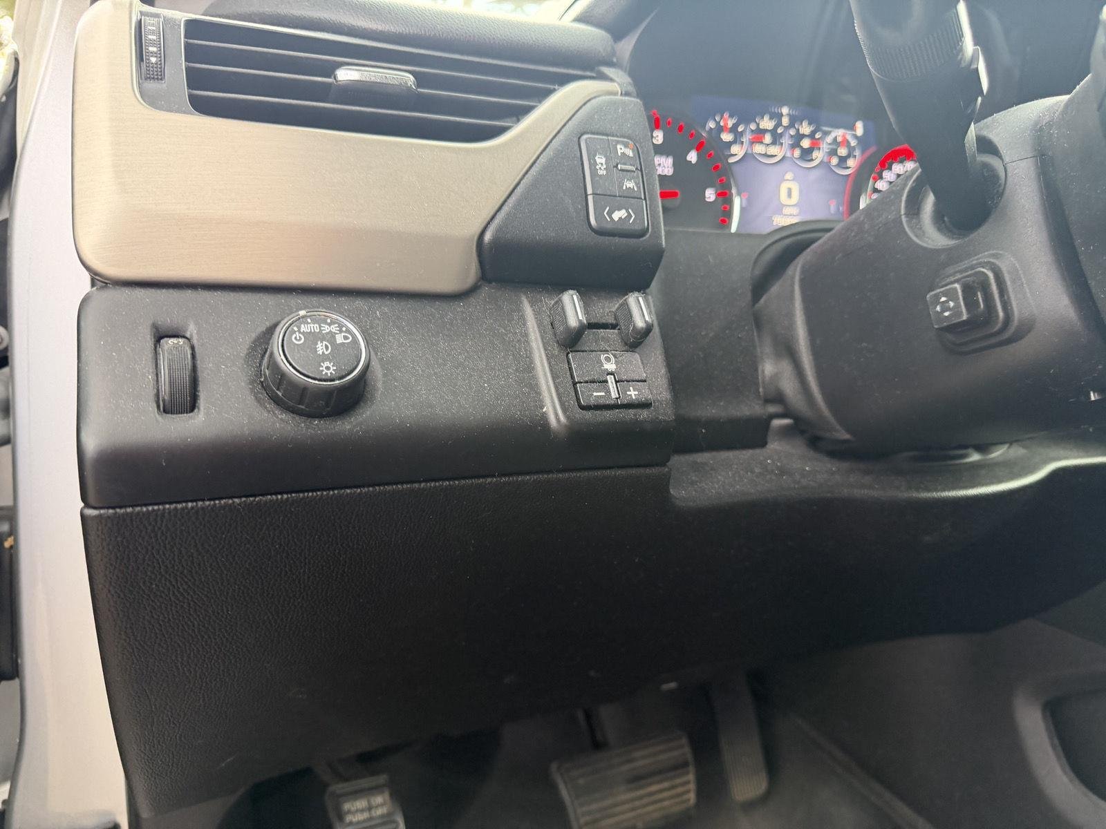 Used 2016 Quicksilver Metallic GMC Denali image 8