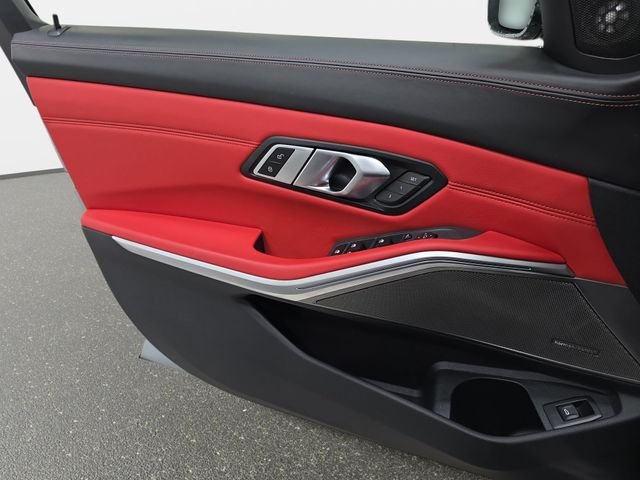 Used 2021 Brooklyn Gray Metallic BMW Competition image 26