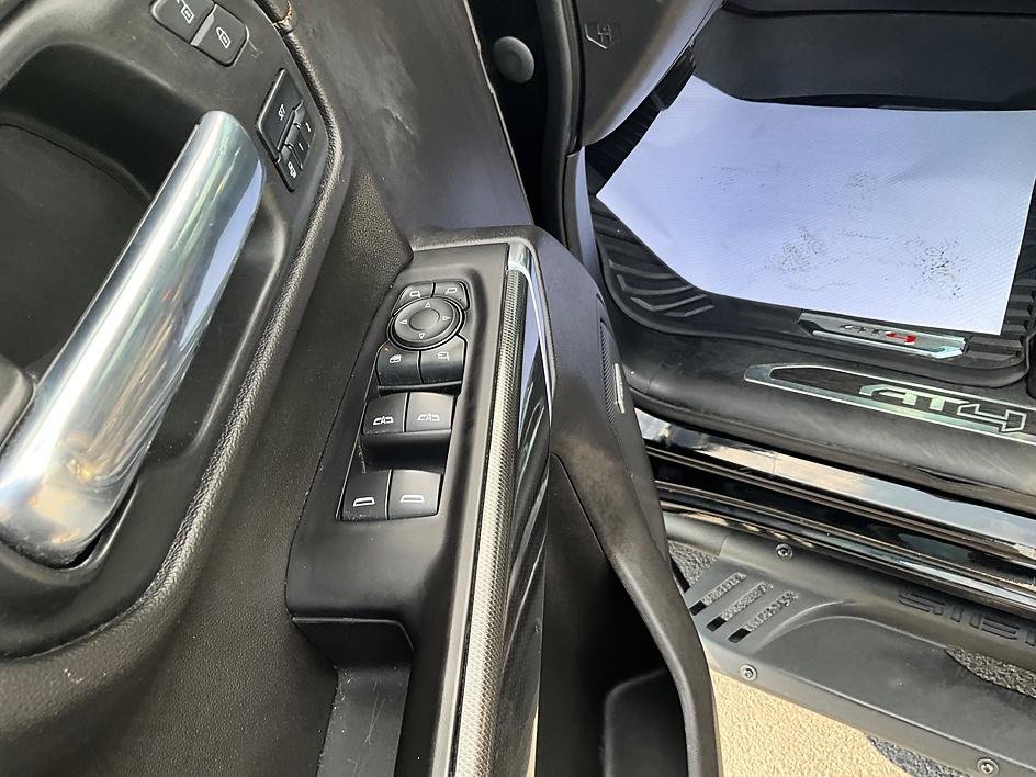 Used 2020 Black GMC AT4 image 16