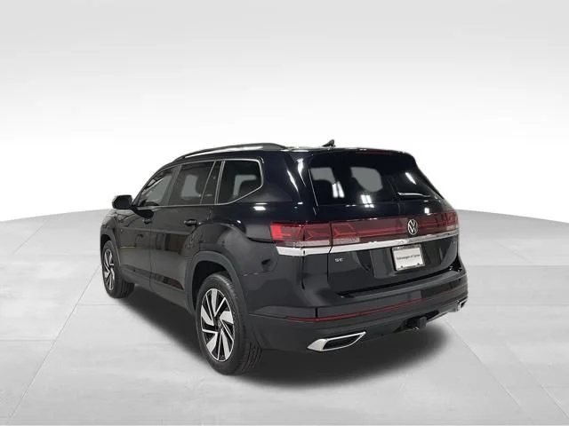 New 2025 Black Volkswagen 2.0T SE w/Technology image 3