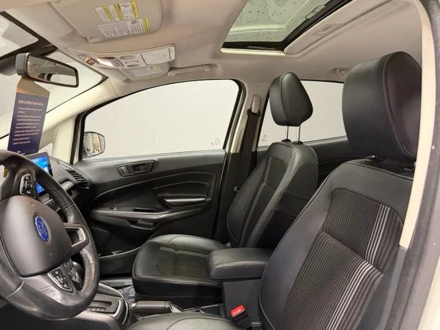 Used 2022 White Ford SES image 16