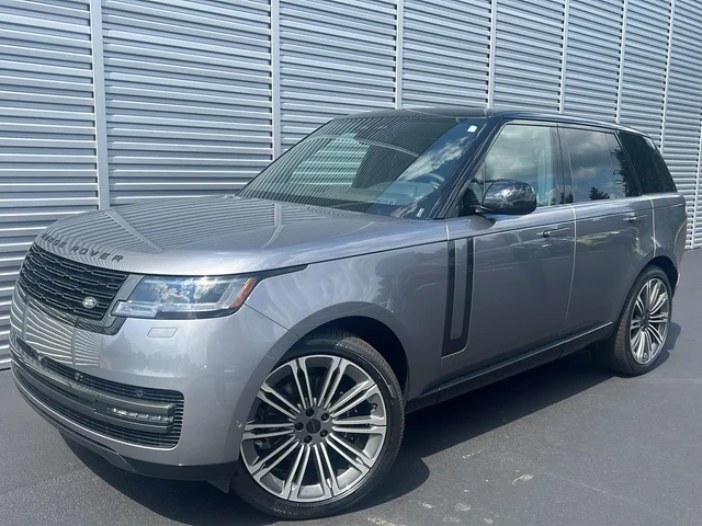 2026 Land Rover Range Rover SE