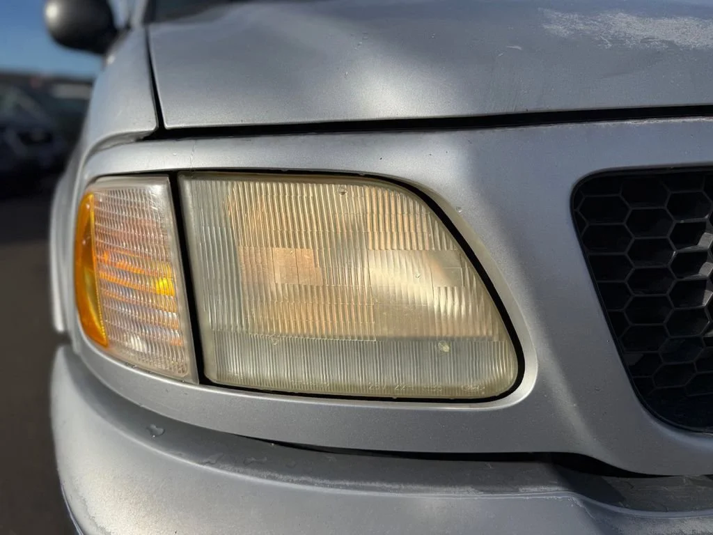 Used 2002  Ford King Ranch image 44