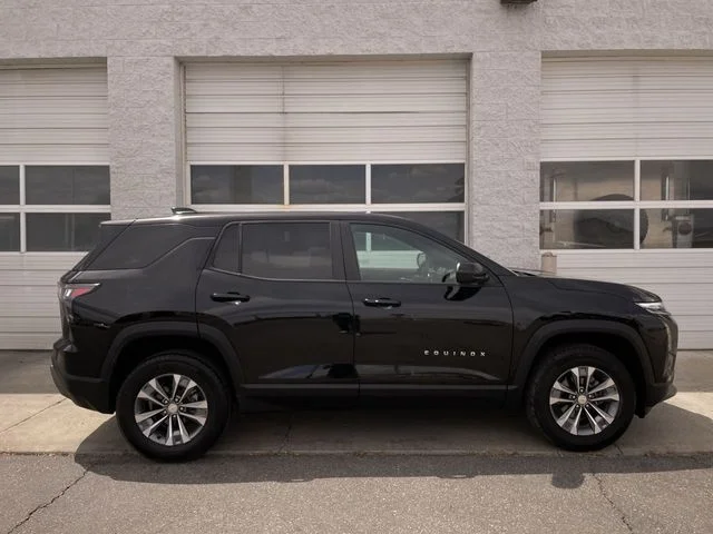 2025 Chevrolet Equinox AWD LT 1.5T's photo