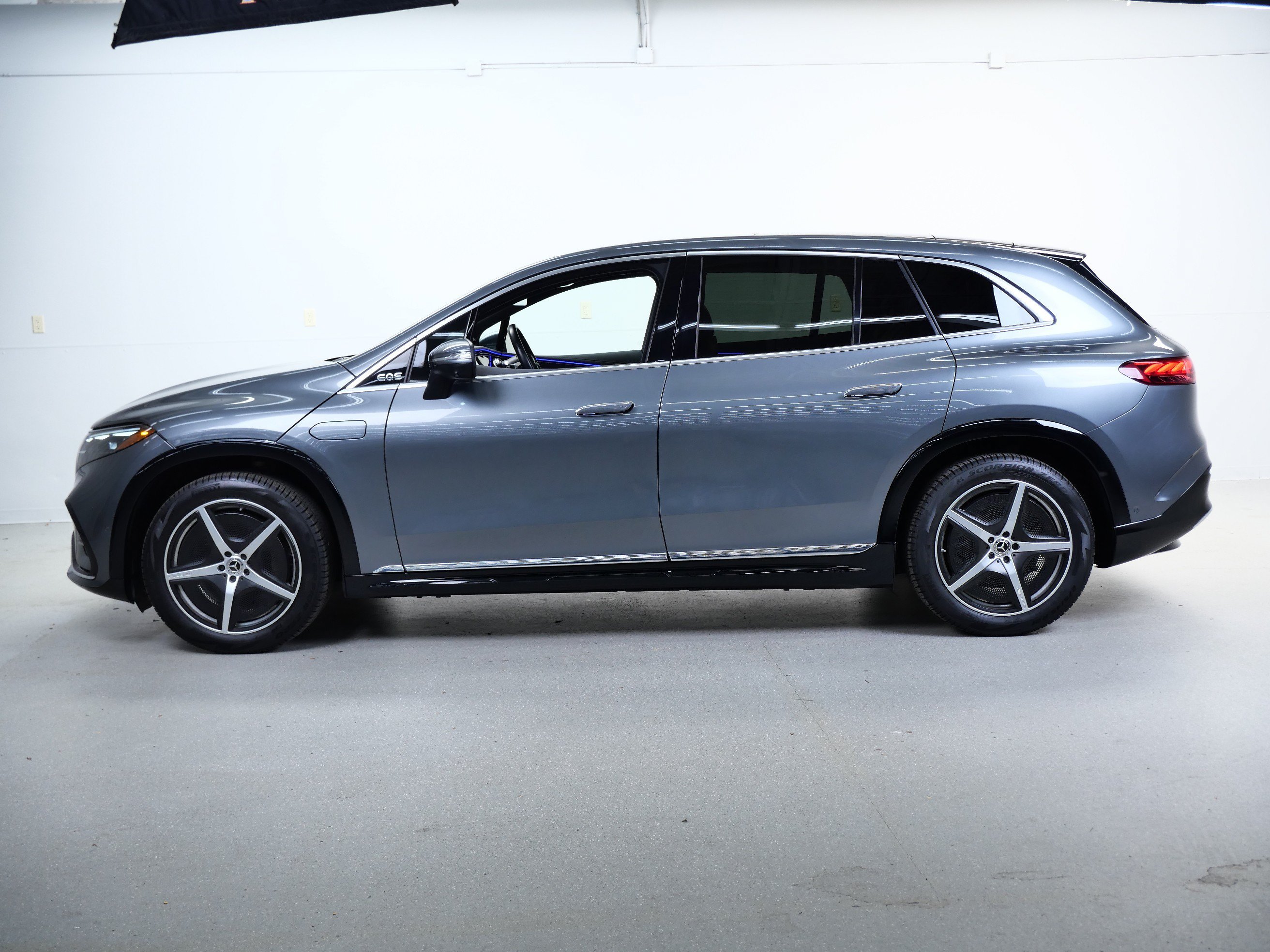 Certified Used 2023 Selenite Grey Metallic Mercedes-Benz EQS 580 image 10
