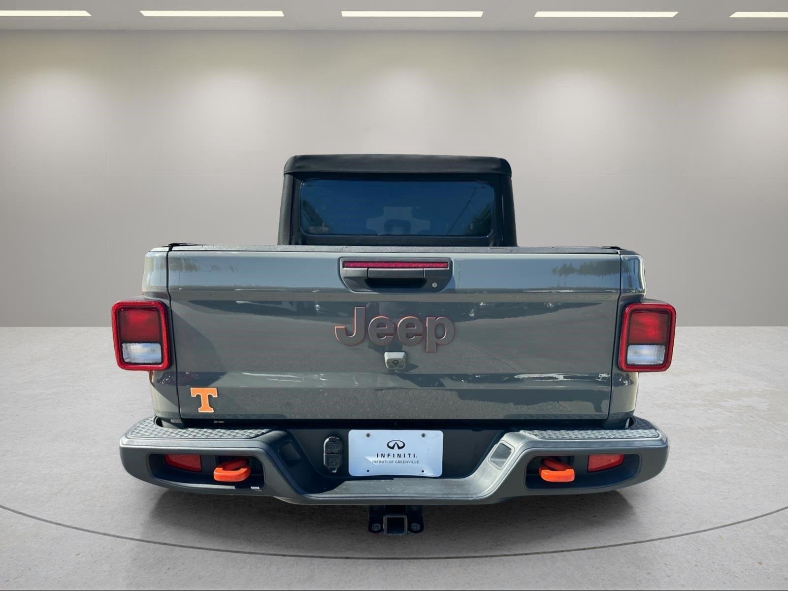 Used 2022 Sting-Gray Clearcoat Jeep Mojave image 17