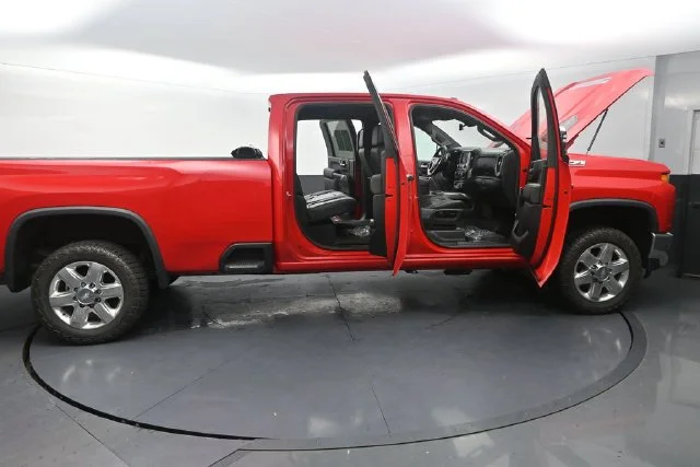 Used 2020 Red Chevrolet LTZ image 36