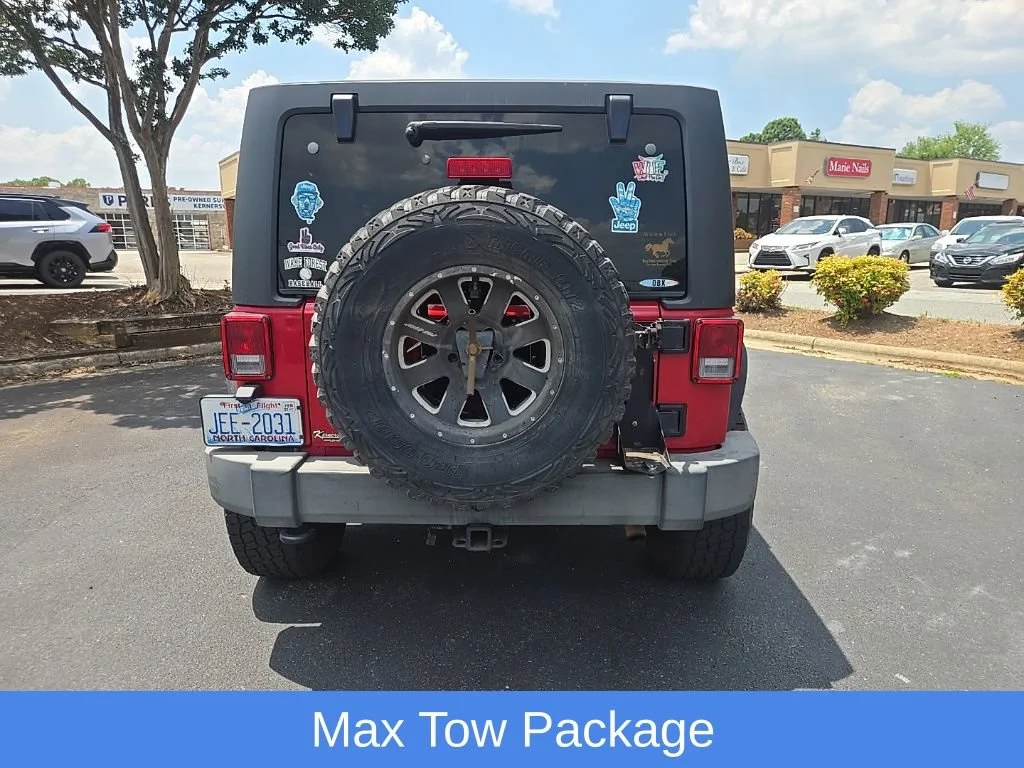 Used 2014 Red Jeep Sport image 10