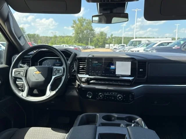 2024 Chevrolet Silverado 1500 LT - Photo 22