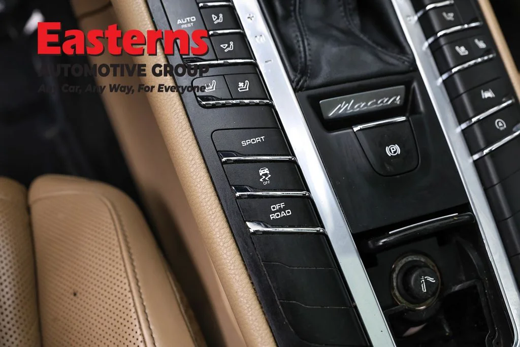 Used 2021 White Porsche Base image 23