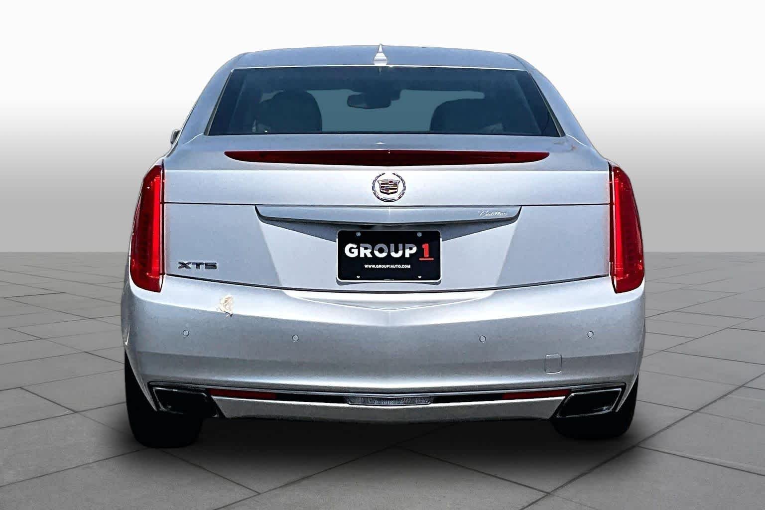 Used 2013 Radiant Silver Metallic Cadillac Premium image 5