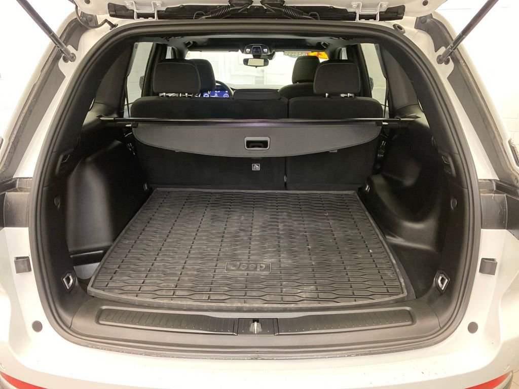 Certified Used 2024 White Jeep Laredo image 24