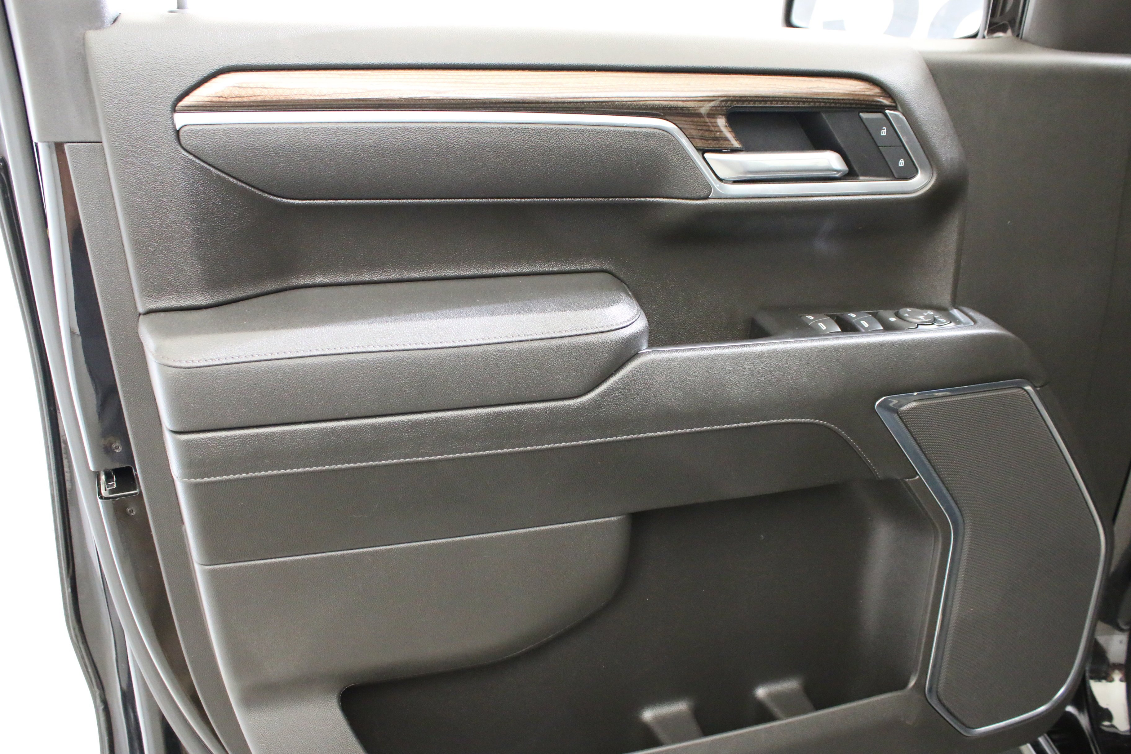 Used 2025 Black Chevrolet LT Trail Boss image 22