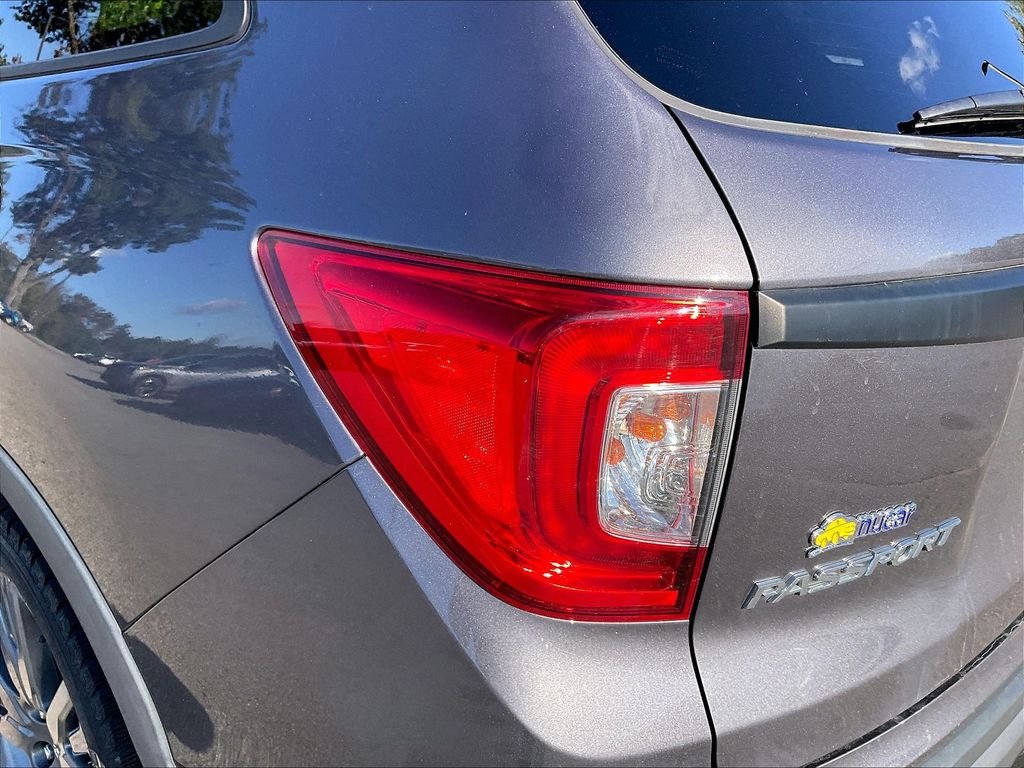 Used 2020 Modern Steel Metallic Honda EX-L image 31