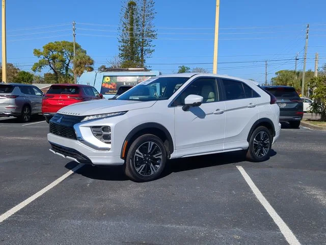 New 2026 White Mitsubishi SEL image 2