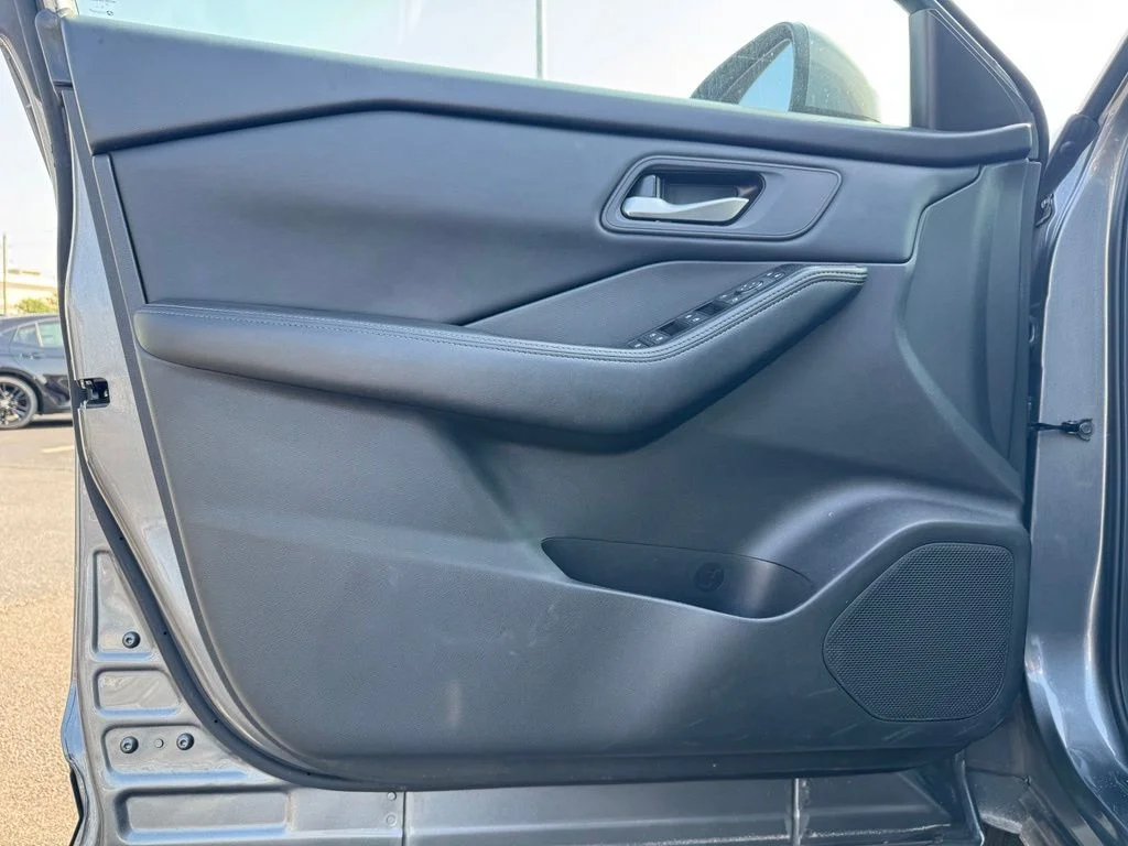 Used 2024 Gray Nissan SV image 14