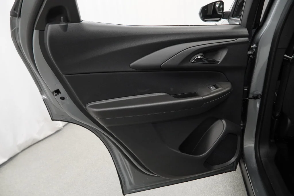 New 2026 Sterling Gray Metallic Chevrolet LT image 32