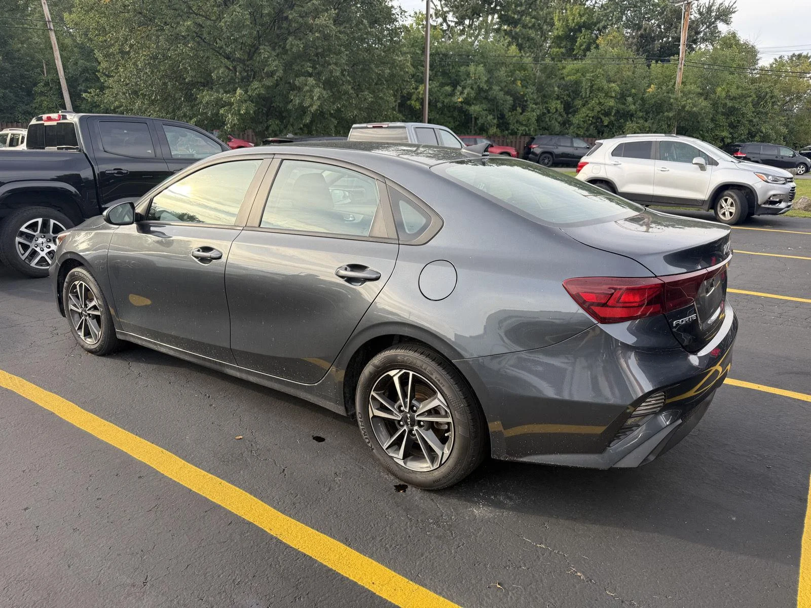 Used 2024 Gy Kia LXS image 3