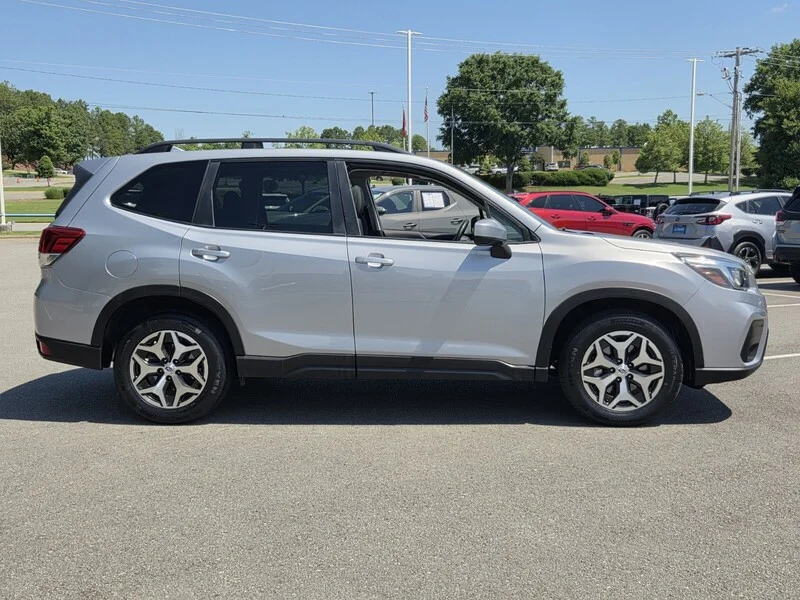 Used 2020 Ice Silver Metallic SUBARU PREMIUM image 6