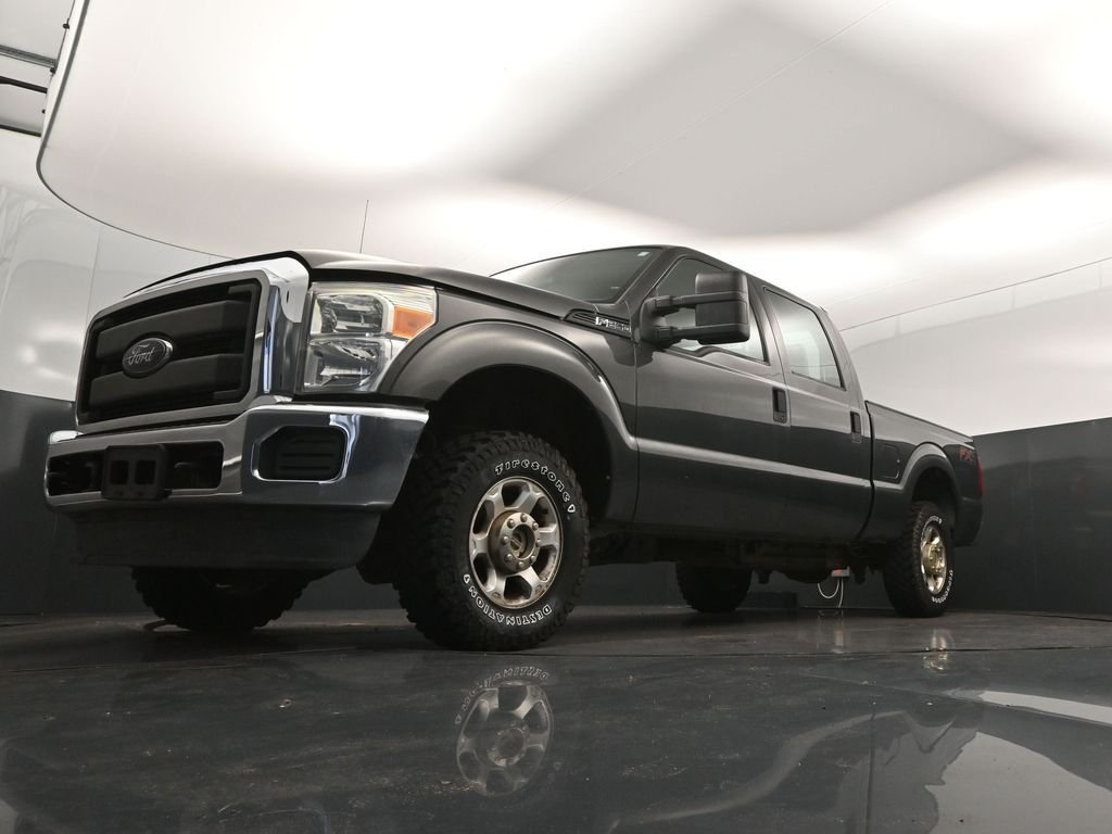 Used 2016 Gray Ford XL image 38