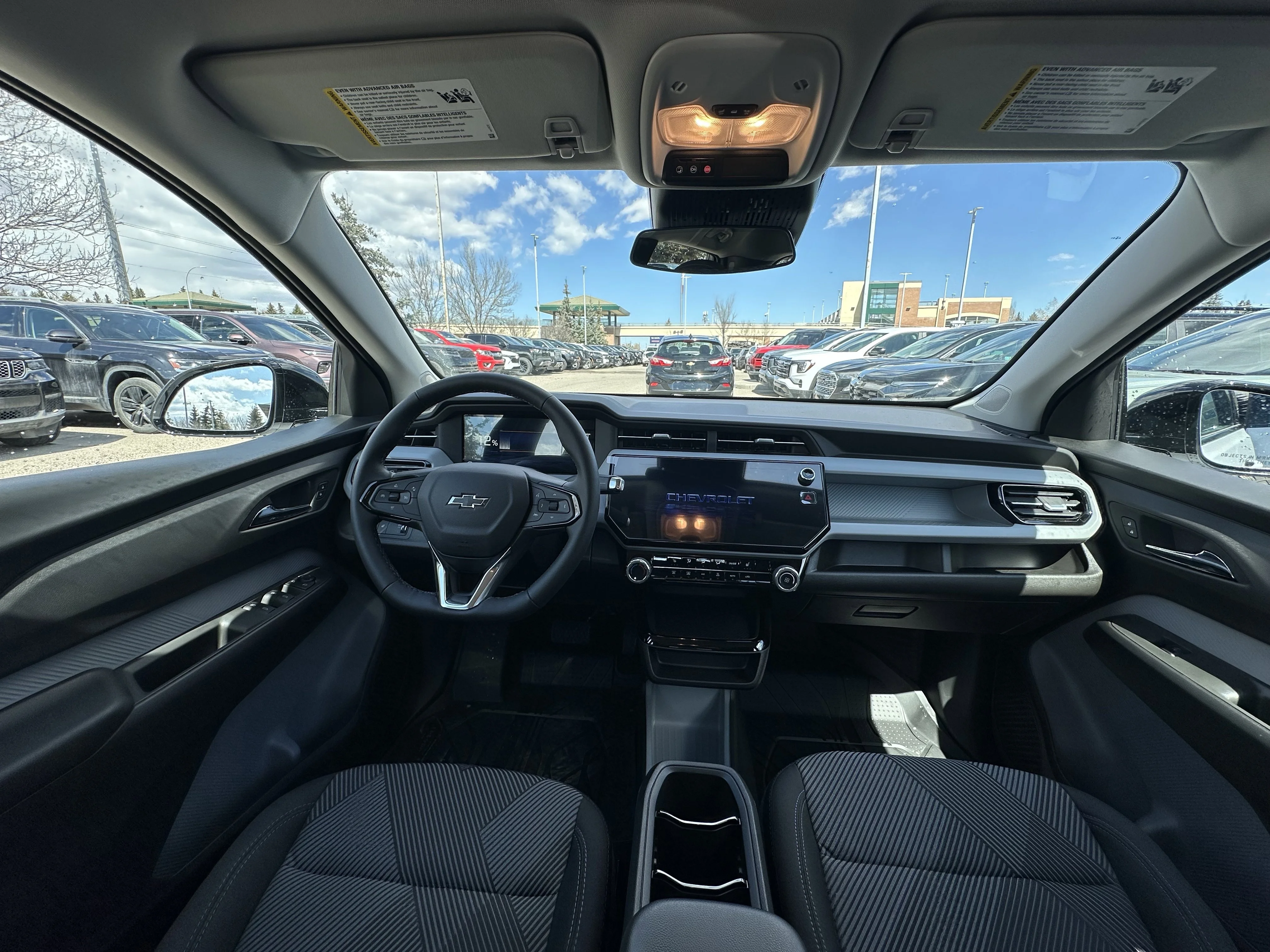 New 2027 Summit White Chevrolet LT image 17