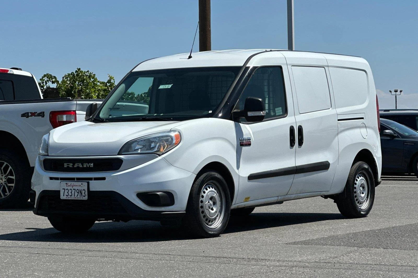 Used 2022 Bright White Ram Tradesman image 8