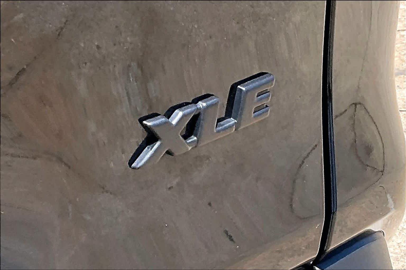 Used 2025 Midnight Black Metallic Toyota XLE image 10