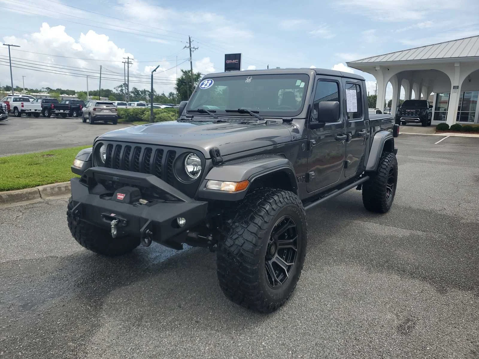 2023 Jeep Gladiator Sport S's photo