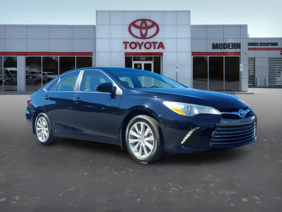 Used 2015 Attitude Black Toyota XLE image 7