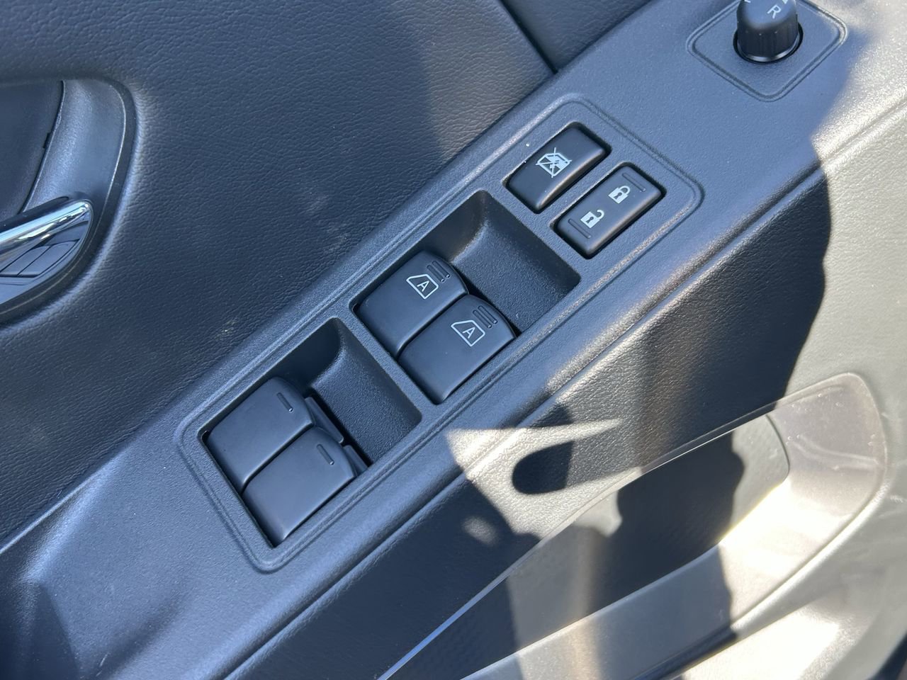 2026 Nissan Frontier SV - Photo 24