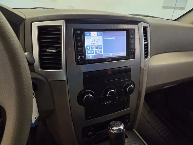 2009 Jeep Grand Cherokee Laredo - Photo 21