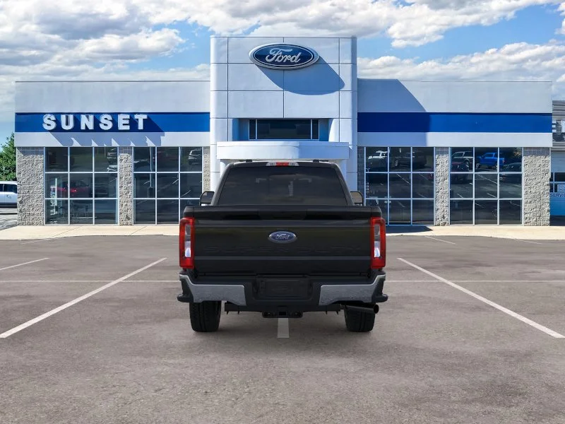 New 2026 Agate Black Metallic Ford XLT image 5
