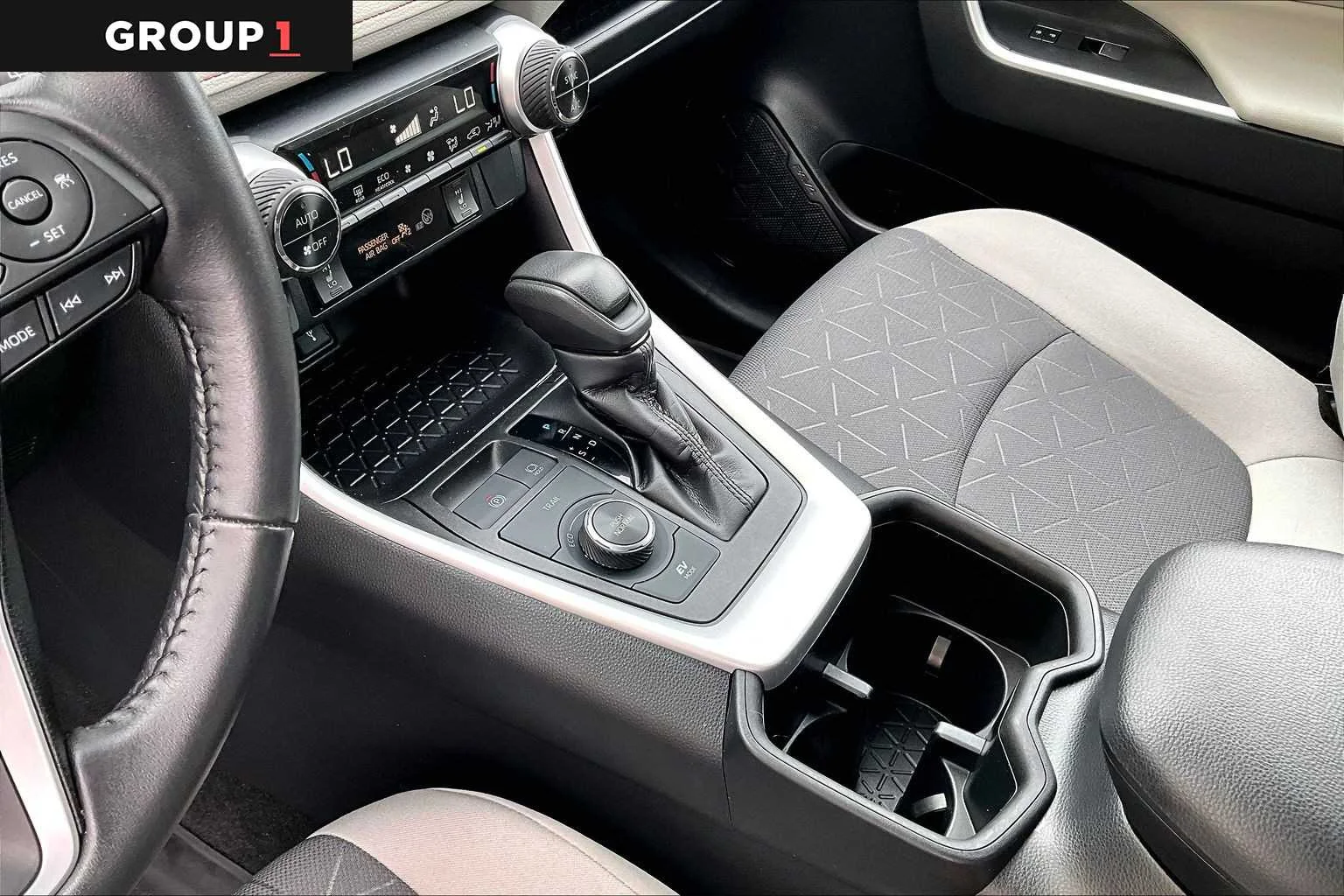 Used 2022 Magnetic Gray Metallic Toyota Hybrid XLE image 17