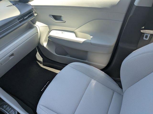 New 2026 Black Hyundai SE FWD image 18