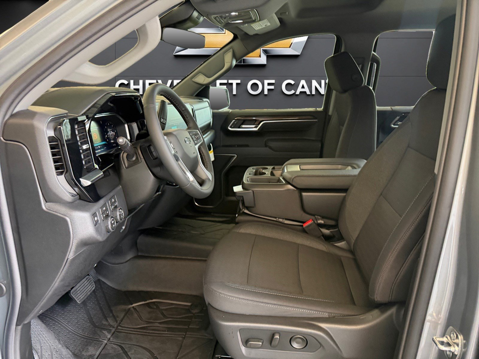 New 2026 Sterling Gray Metallic Chevrolet RST image 9